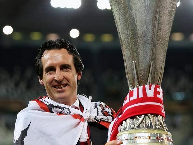 包含阿斯顿维拉内部会议纪要流出——集结日主帅复盘;西甲使命明确;高层口径保持一致的词条 包含阿斯顿维拉内部会议纪要流出——集结日主帅复盘;西甲使命明确;高层口径保持一致的词条