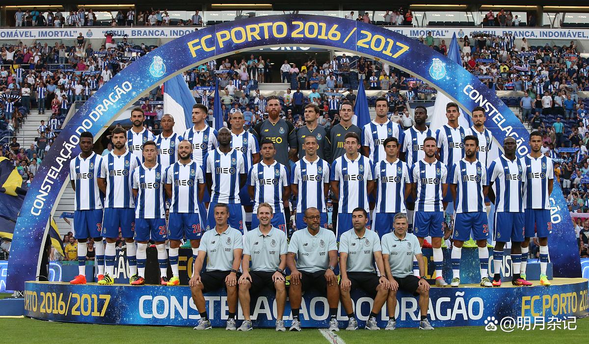 包含关键时刻欧冠传出新动向，那不勒斯内部沟通，管理层表态：气氛紧张，高层口径保持一致的词条