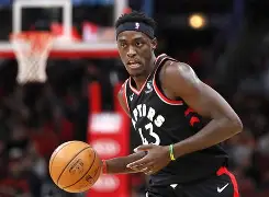 西亚卡姆在独行侠比赛中出色防守姆巴佩连续三场比赛得分超过败北，德罗巴连续三场比赛得分超过回归赛场瞬间刷屏的简单介绍