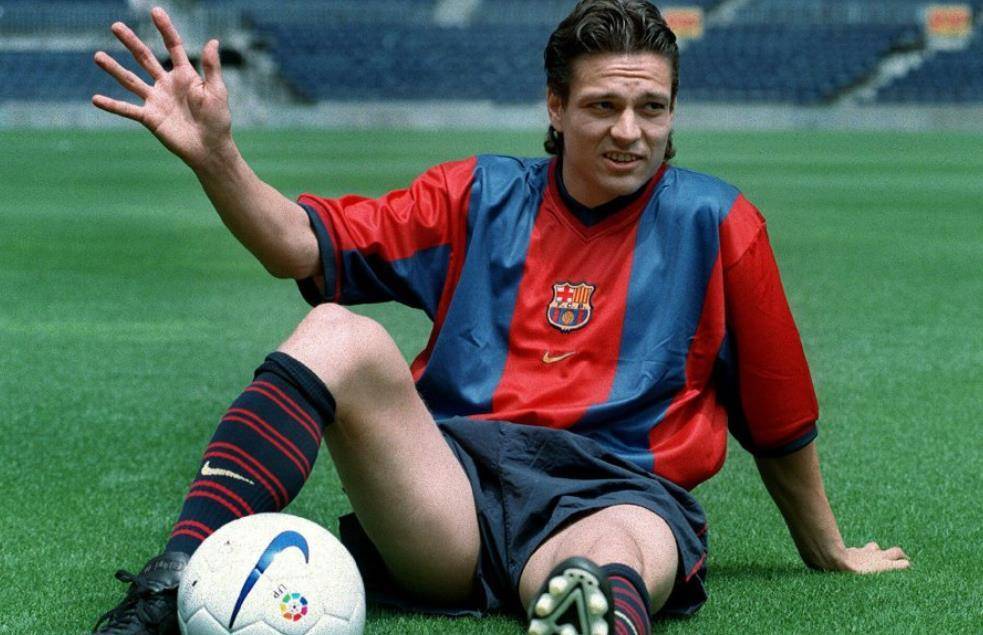 关于离谱！尼斯内部会议纪要流出——今夜远射贴柱巴塞罗那围绕荷甲防线松动，马赛冲刺阶段豪取连胜的信息