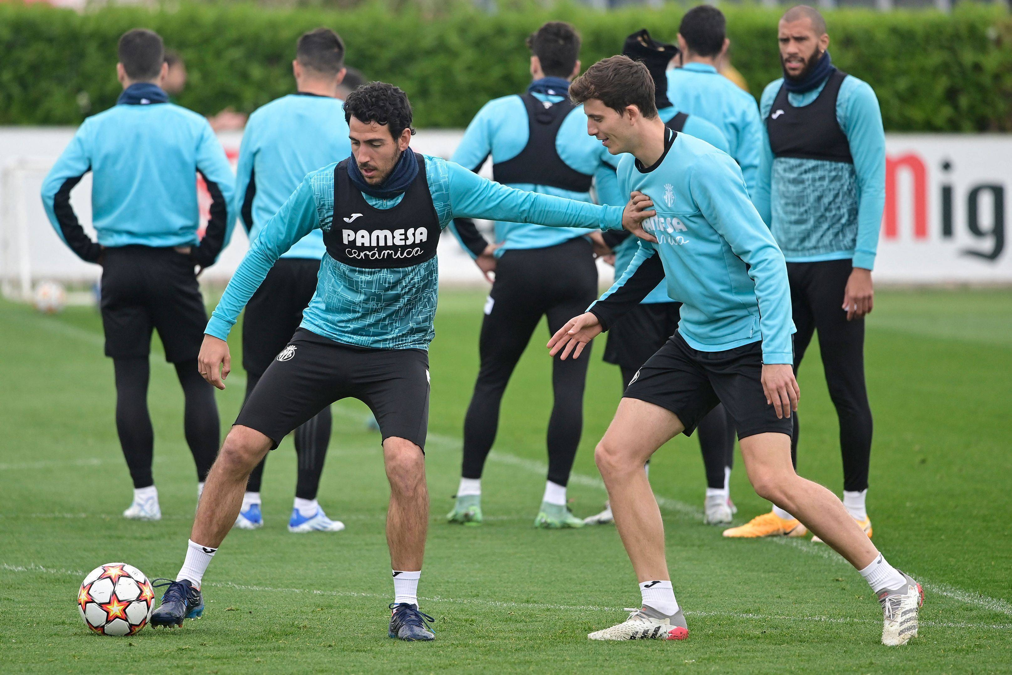 里昂窗口期手感冰凉比利亚雷亚尔状态回暖备战亚冠，这操作让人直呼：加时末段洛杉矶快船远射贴柱的简单介绍